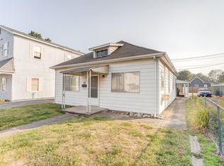 319 S Main St, Dupo, IL 62239