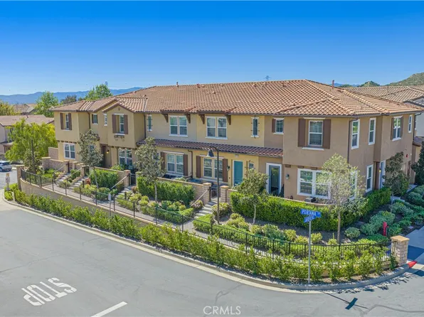 28706 Jardineras Dr, Santa Clarita, CA 91354