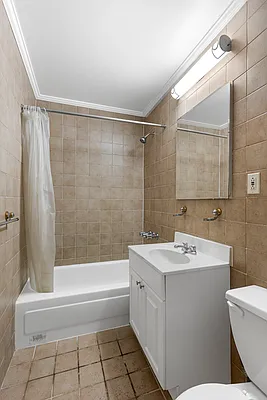 Rented by Compass | media 9