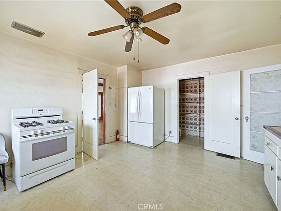 3rd image of 513 N Palm Ave