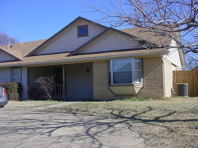 1st image of 1337 Woodhill Dr
