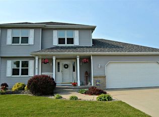 221 Overlook Ter, Marshall, WI 53559