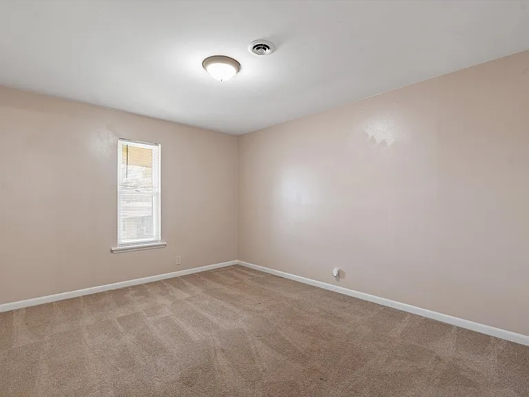 555 N Dupont Ave #C73 — Photo 16