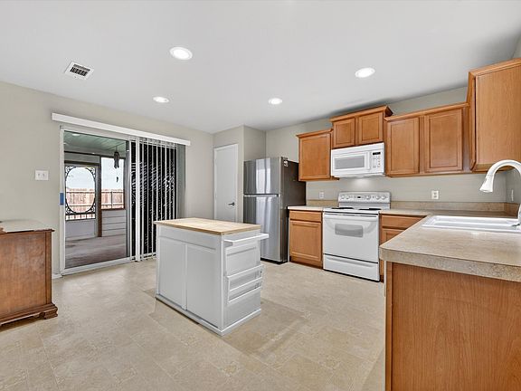 3rd image of 1505 1st St