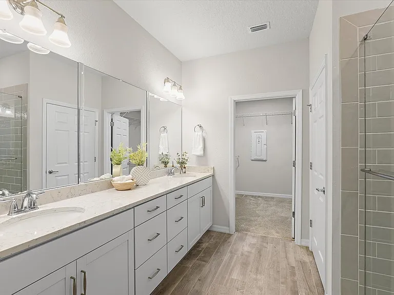 347 Orchard Pass Ave — Photo 8