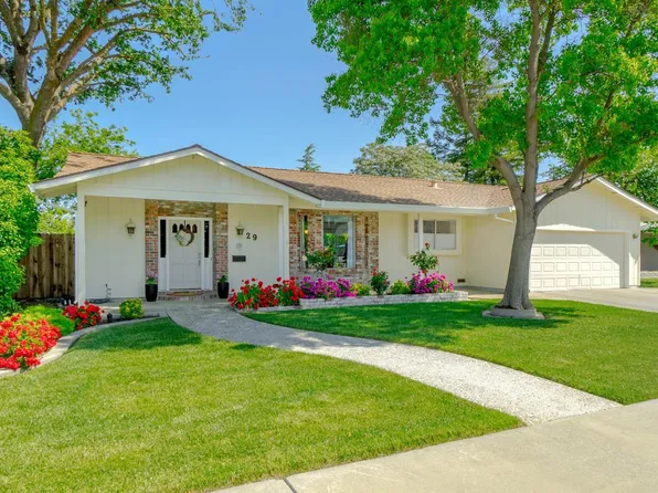 29 Redwood Dr, Woodland, CA 95695