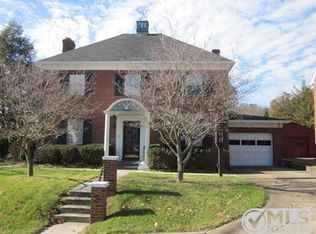 5 Stratford Rd, Wheeling, WV 26003