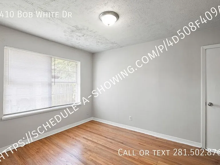 8410 Bob White Dr — Photo 4