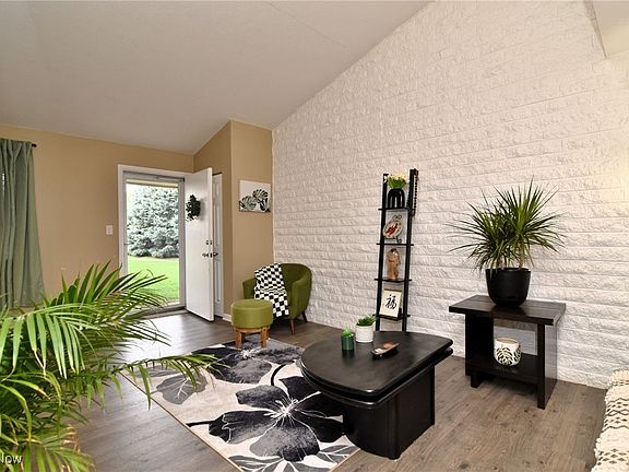 5th image of 21846 River Oaks Dr APT 4D