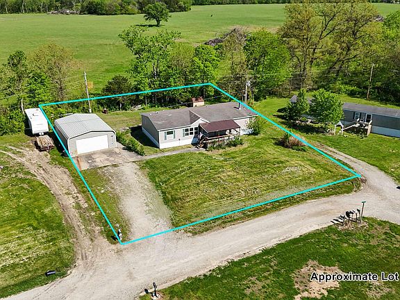 3rd image of 3160 Elsie Dr