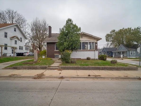 801 S Morris Ave, Bloomington, IL 61701