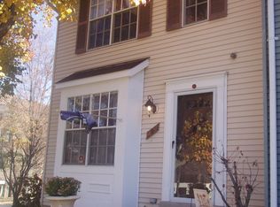 9 Prestwick Sq, Baltimore, MD 21228