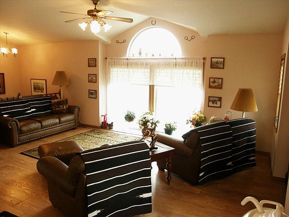 Living Rm