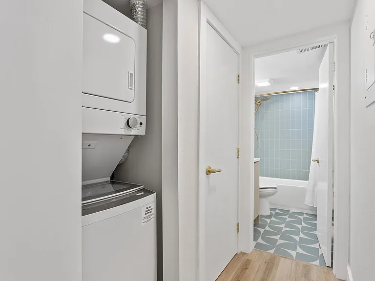 3618 W Lykes Ave #203 — Photo 7