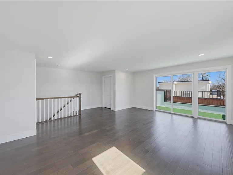 3912 Edwards Rd — Photo 54