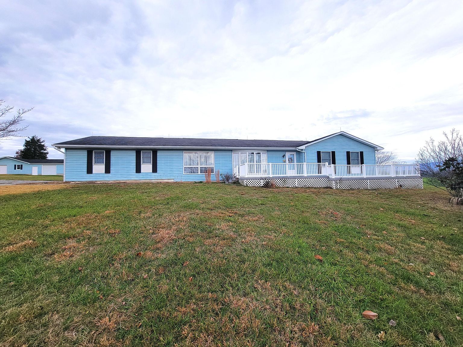 314 Ellison Ln, Peterstown, WV 24963 | Zillow