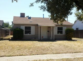 1552 N Carruth Ave, Fresno, CA 93728