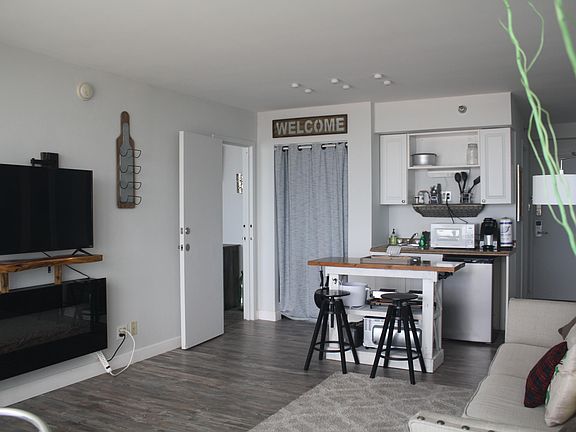 2nd image of 1909 S Atlantic Ave #819-817-81