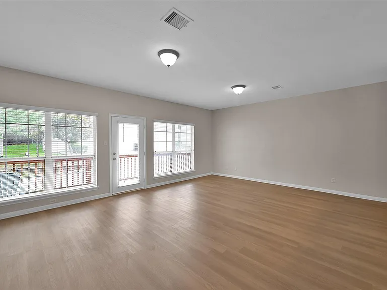 180 Binnacle Ct #B — Photo 9