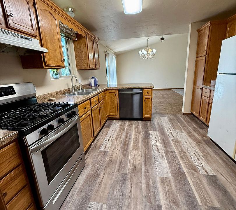1st image of 293-295 Desplaine Rd