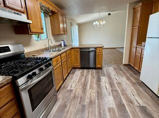 293-295 Desplaine Rd, De Pere, WI 54115