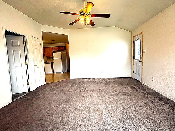 4th image of 3305 Alicante Ct #B