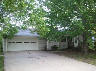 2020 Schaeffer Way, Emporia, KS 66801