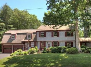 3 Cape Cod Ln, Hingham, MA 02043