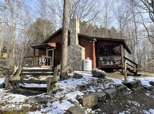 56 Beaver Pond Rd, Lake Ariel, PA 18436