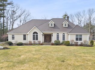 71 Tania Dr, Taunton, MA 02780