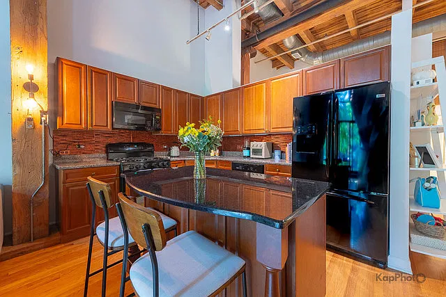 2 bed, $4,600 — Photo 3