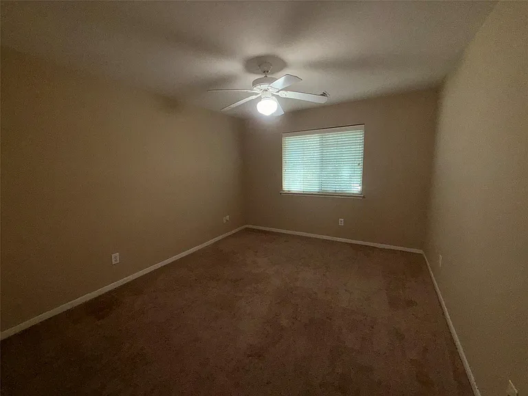 14009 Hollow Canyon Ln — Photo 12