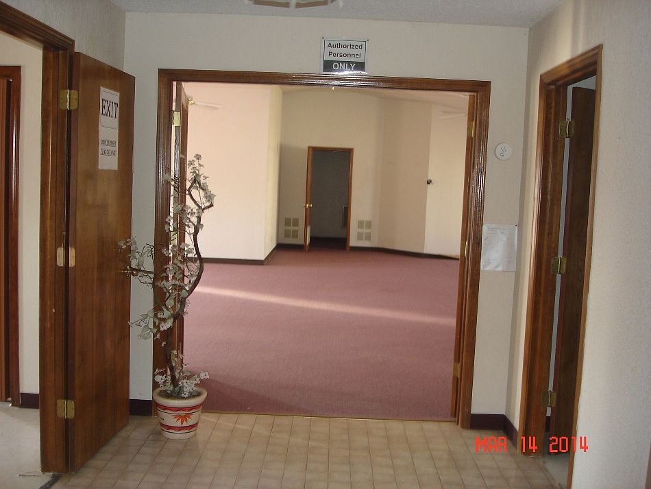 1st image of 512 E Main St