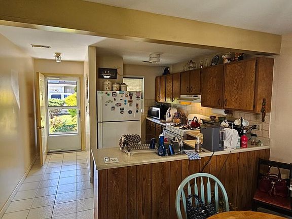 2nd image of 406 Dragon Ln
