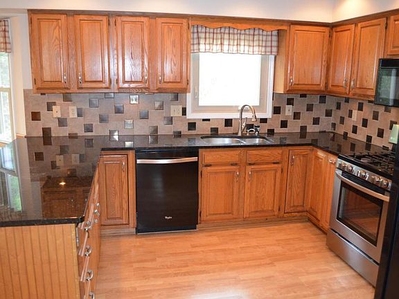3rd image of 4916 Dunkerrin Ct