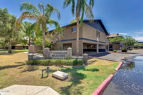 286 W Palomino Dr Photo 1