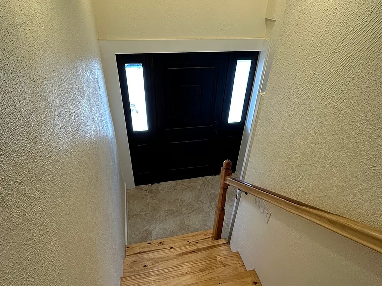 236 Vernon Ave #1 — Photo 17