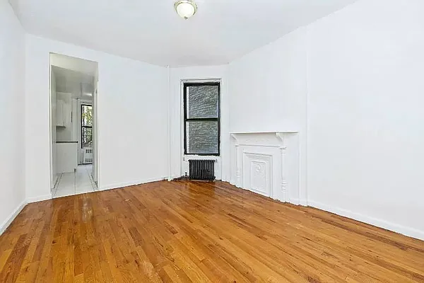 Rented by Compass | media 12