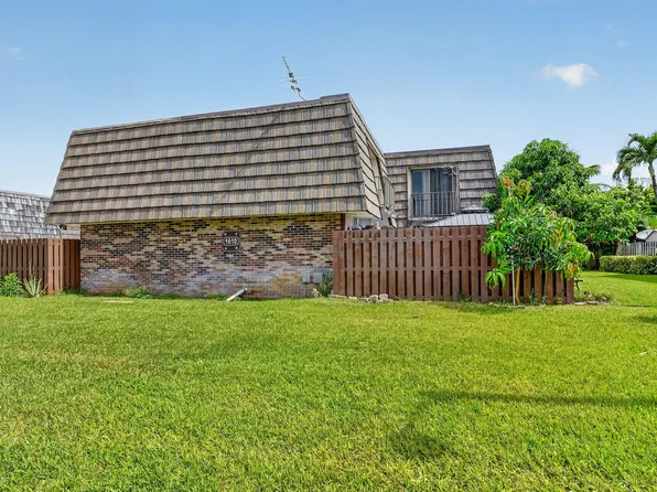 1610 Forest Lakes Circle #B, West Palm Beach, FL 33406