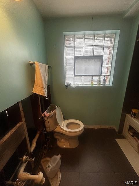 1st image of 1219 Waldron Ave