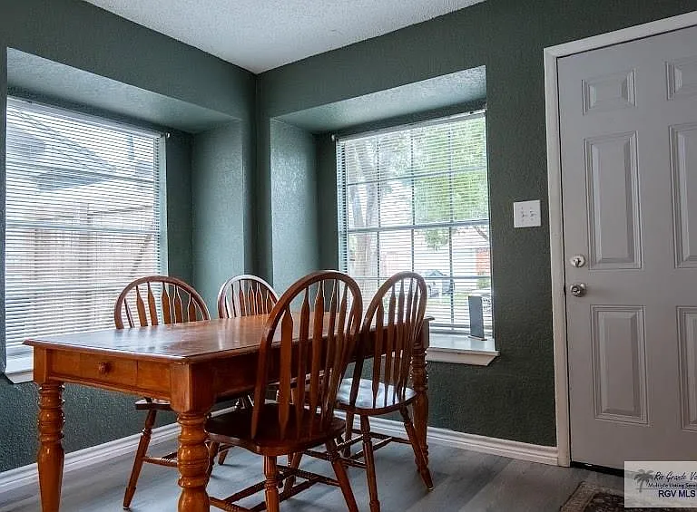 1809 S Williams Ln — Photo 17