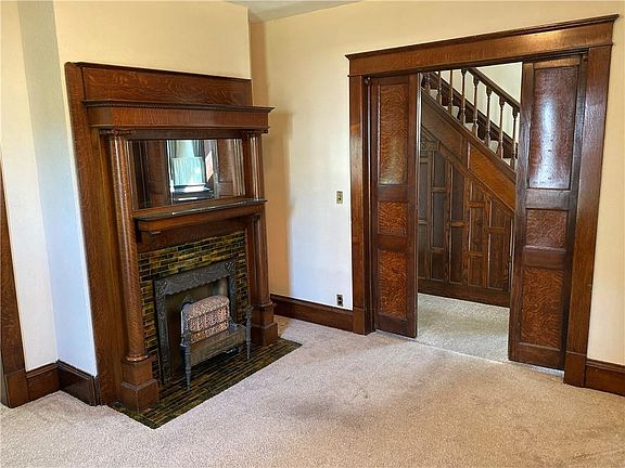 5th image of 775 S Grant St