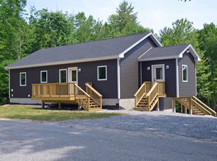 303 Country Club Rd, Norway, ME 04268