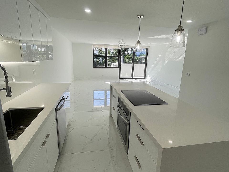 1st image of 10101 E Bay Harbor Dr #291