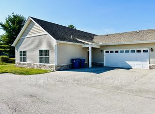 1477 River Park Ln, Waterville, OH 43566