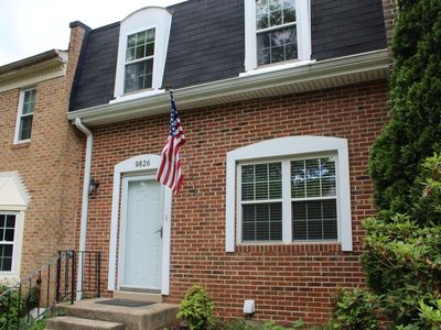 9826 Lakepointe Dr, Burke, VA, 22015