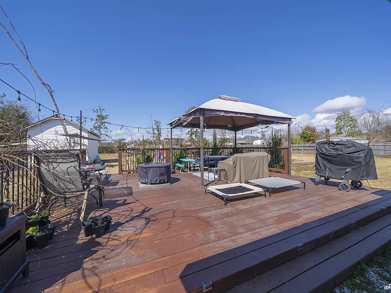 707 Plantation Cir — Photo 23