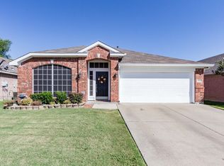 5626 Creekhollow Dr, Arlington, TX 76018