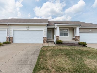 3079 Somerset Dr, Akron, OH, 44312