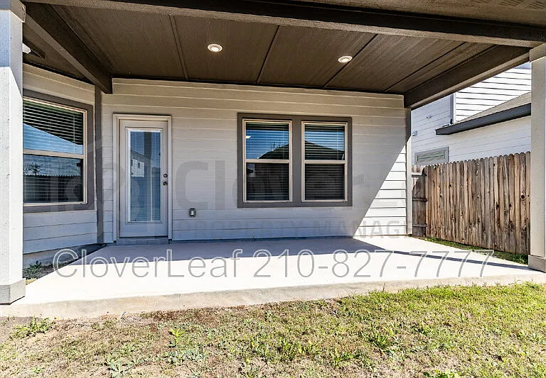 9510 Falls Canyon Blvd — Photo 33